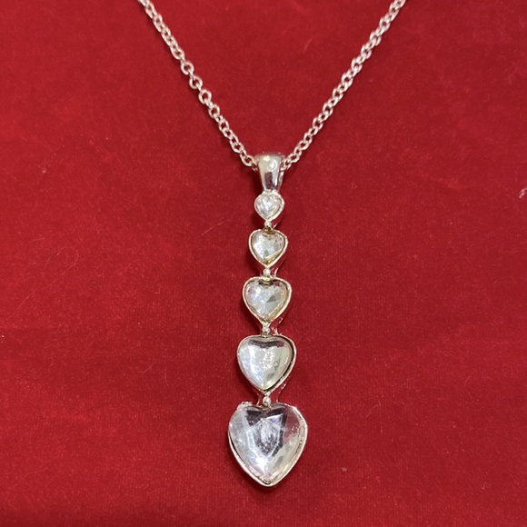 Passage Necklace Sparking Faceted Heart Stones Silver Tone - Picture 1 of 5